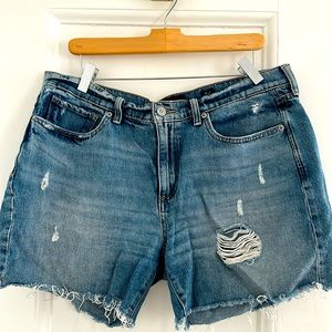 Lucky Brand The Boyfriend Short, Size 10/30